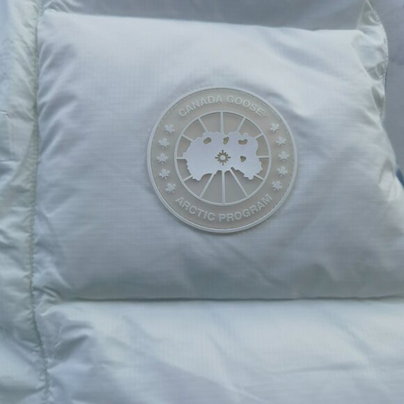 White Canada Goose Down Vest - Picture 4 of 10